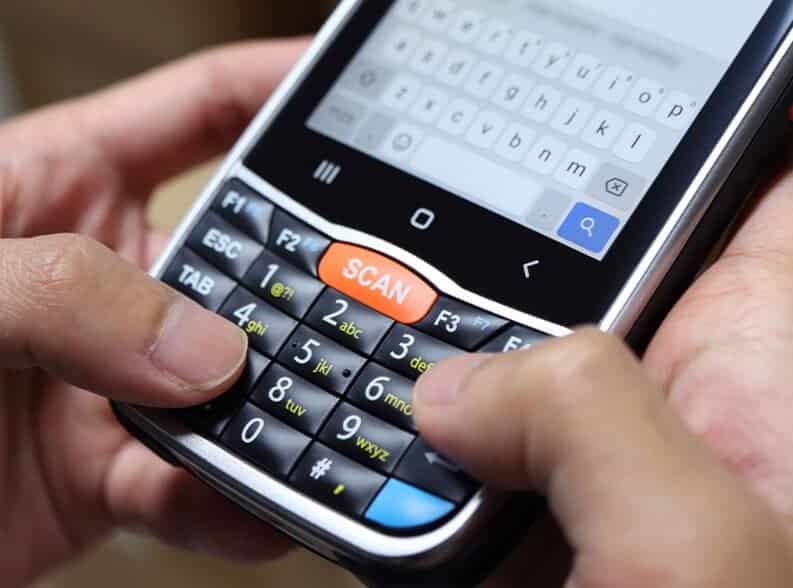 Máy kiểm kho Point Mobile PM67