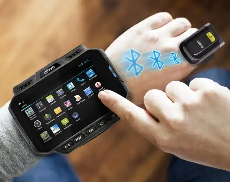 Máy tính công nghiệp đeo tay Urovo U2